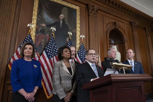 Нико, па чак ни председник, није изнад закона: Трамп на корак до опозива